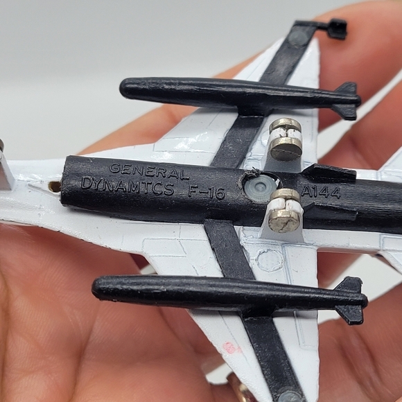 VTG Lot of 3 Jet Toy, General Dynamics F-16 Tomcat F-14 / A 152 EF-111 DieCast - Picture 4 of 10